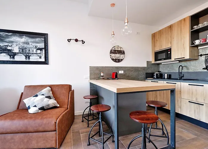Ych-delizioso Monolocale Con Terrazzo Апартаменты