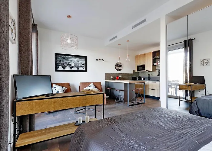 Ych-delizioso Monolocale Con Terrazzo Апартаменты