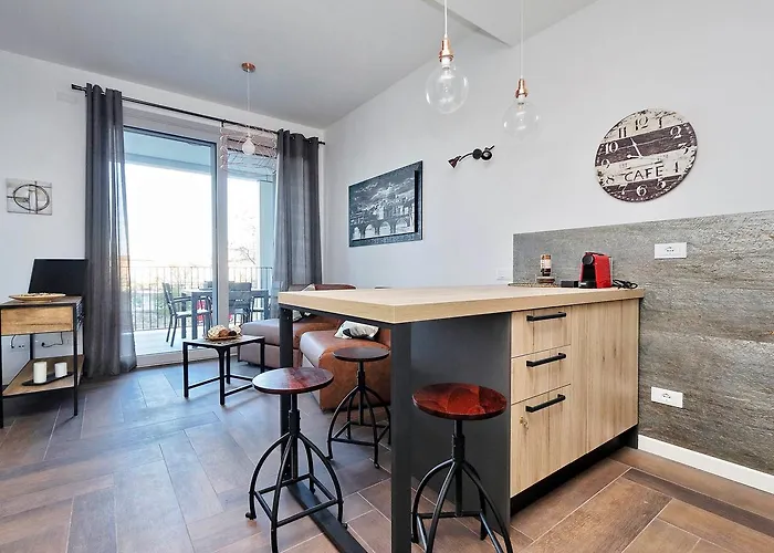 Ych-delizioso Monolocale Con Terrazzo